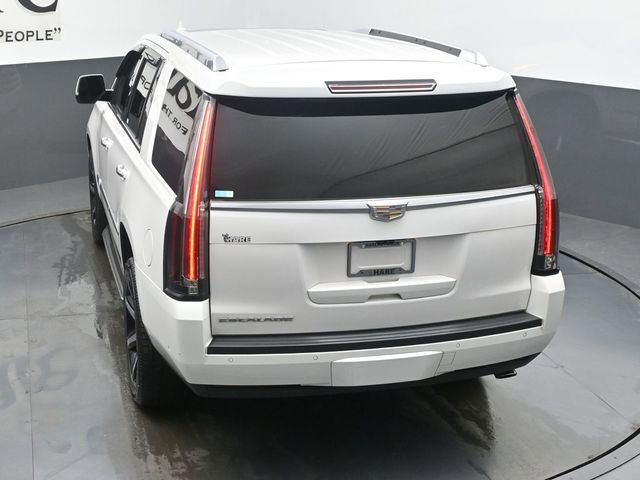 Used 2017 Cadillac Escalade Premium Luxury image 58