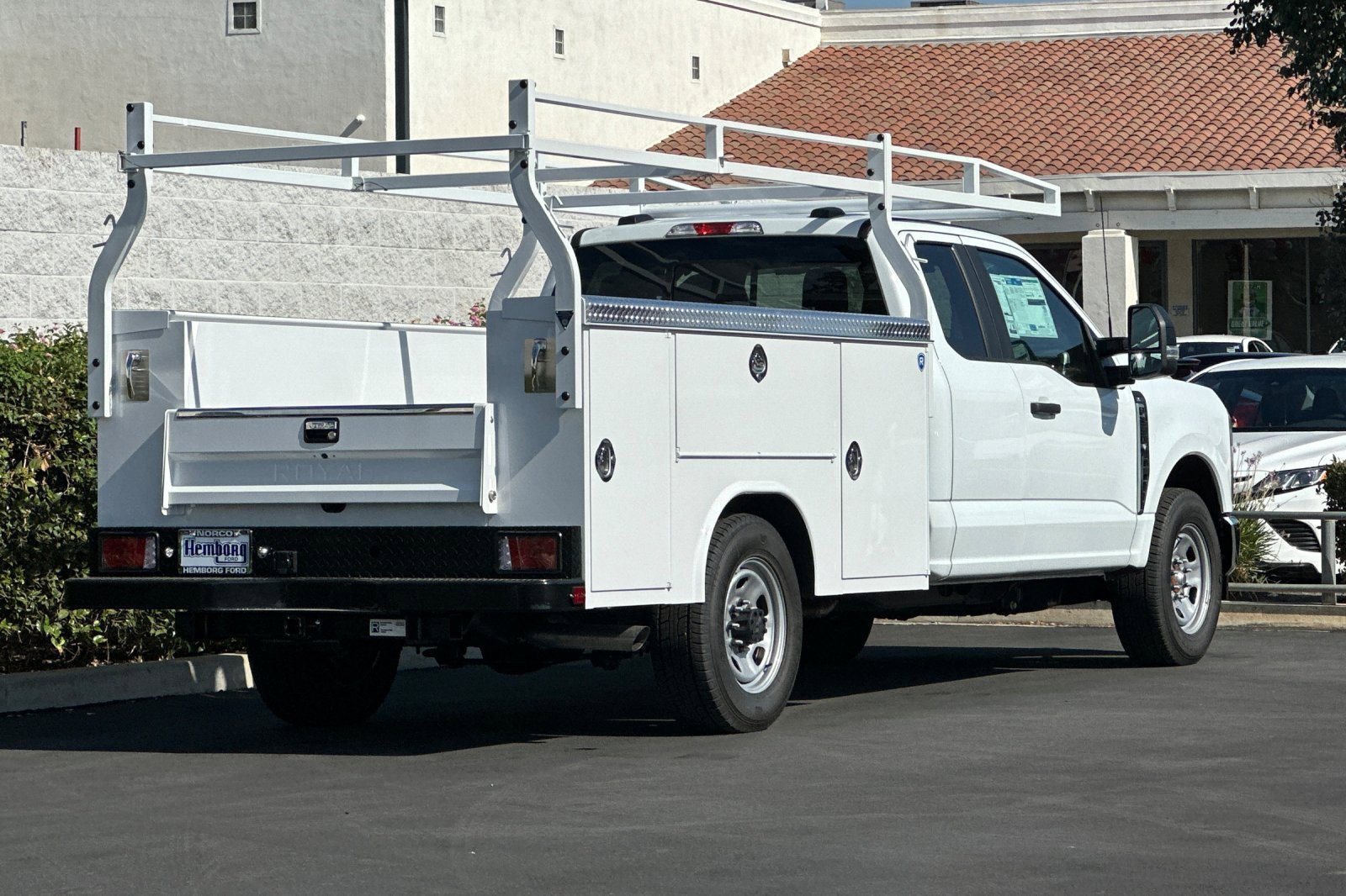 New 2025 Ford F350 XL w/ XL Chrome Package image 4