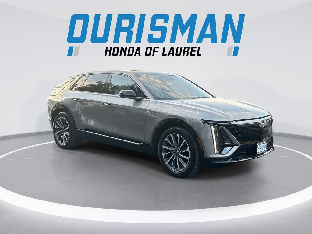 Used 2024 Cadillac Lyriq Sport AWD/4WD image 2