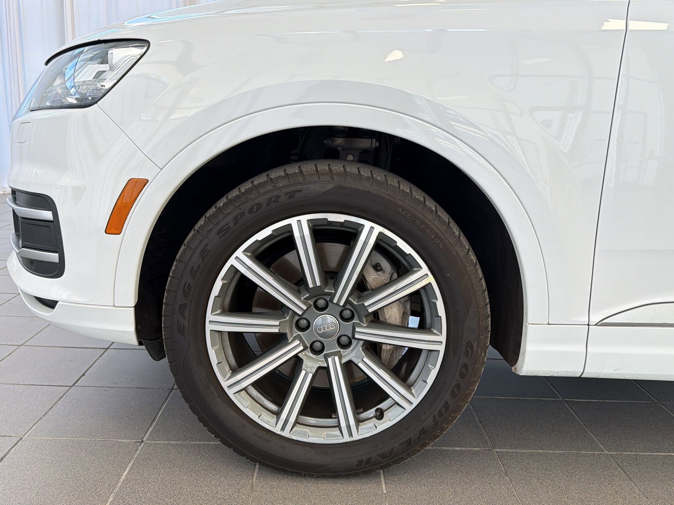 Used 2018 Audi Q7 2.0T Premium Plus w/ Premium Plus Package AWD/4WD image 12