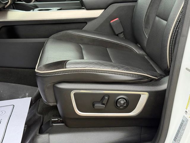Used 2020 RAM 1500 Laramie AWD/4WD image 14