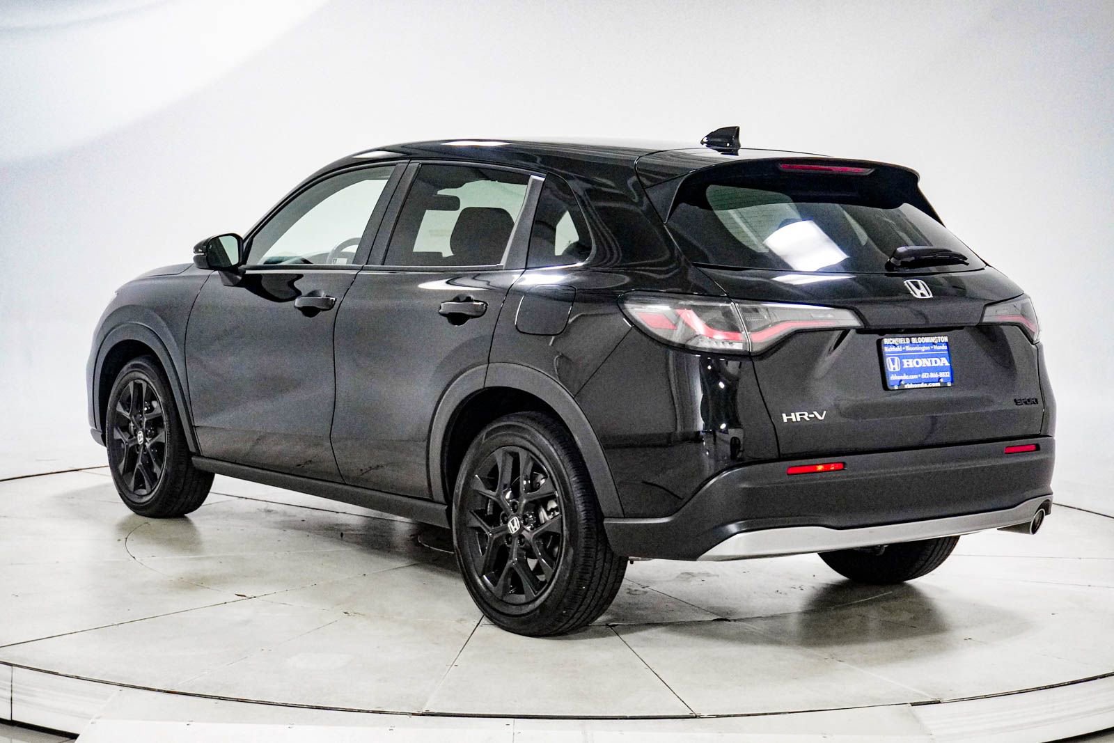 Used 2023 Honda HR-V Sport image 6