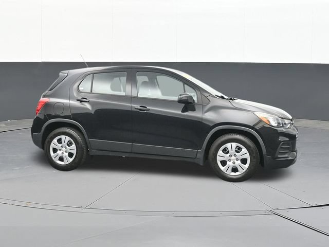 Used 2017 Chevrolet Trax LS FWD image 17