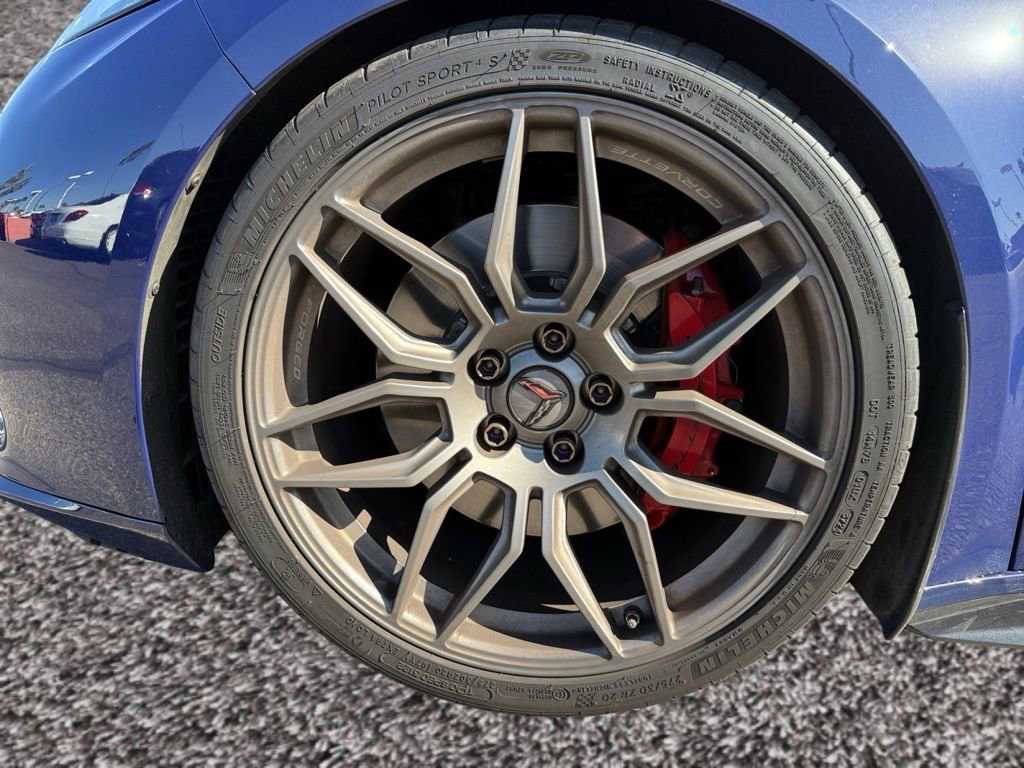 Used 2025 Chevrolet Corvette Z06 image 12