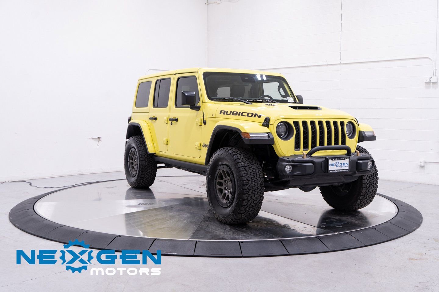 Used 2023 Jeep Wrangler Unlimited Rubicon 392 w/ Xtreme Recon 35" Tire Package image 3