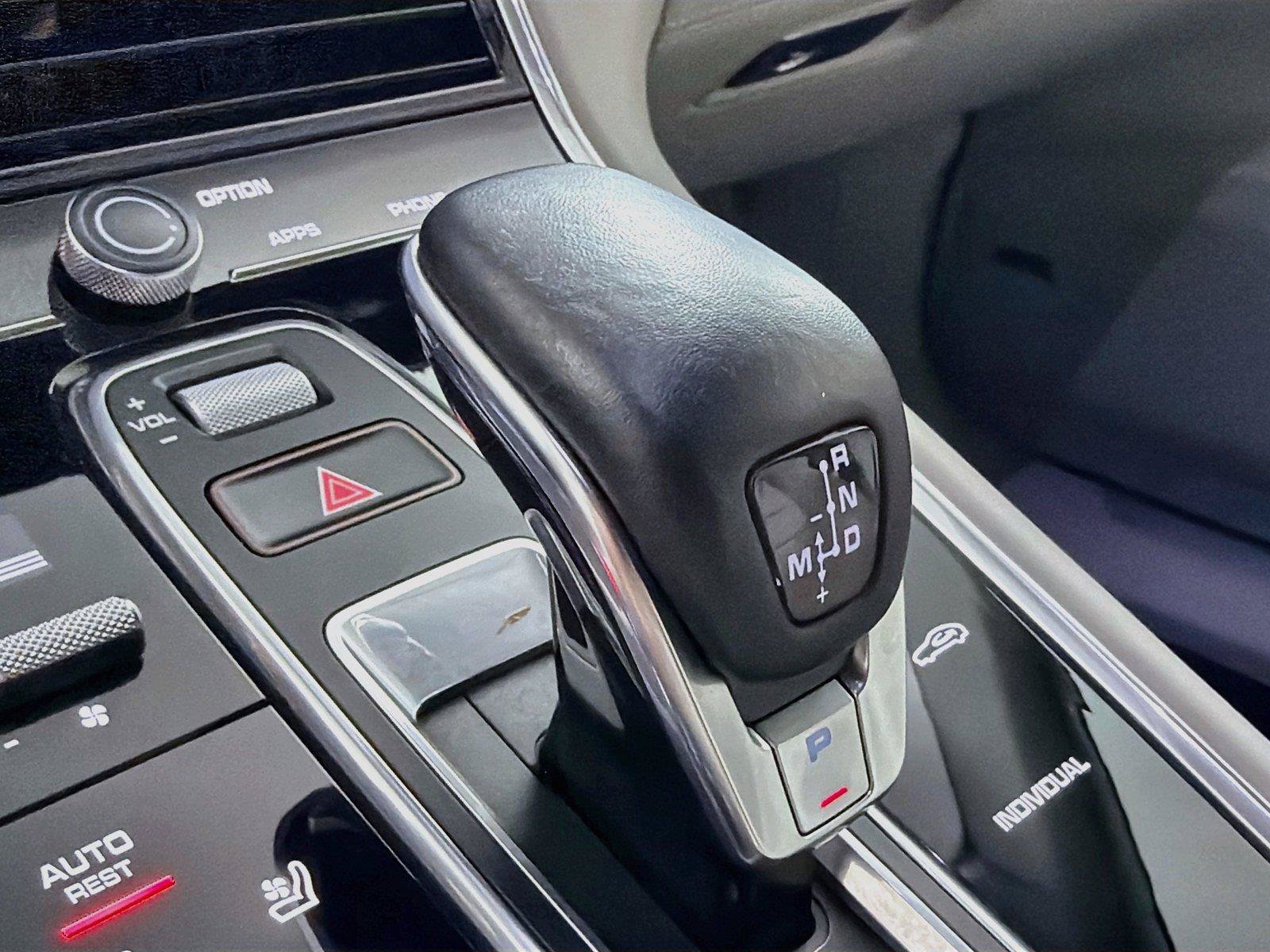Certified 2020 Porsche Panamera 4 AWD/4WD image 34