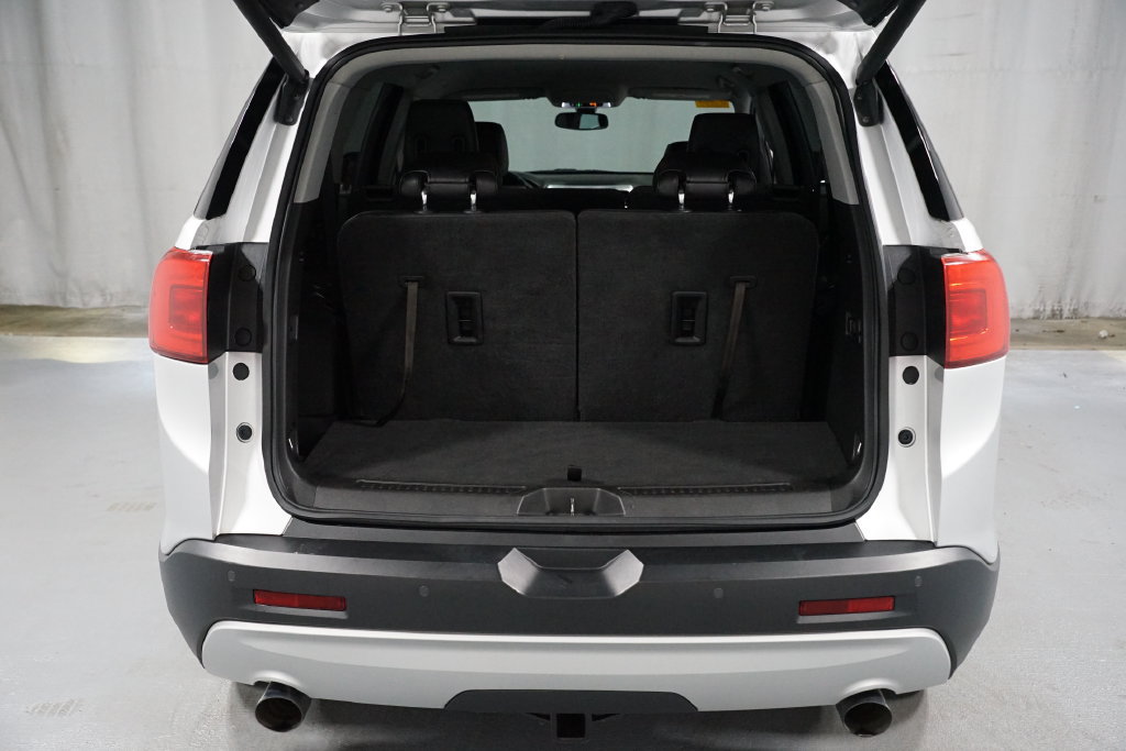 Used 2019 GMC Acadia SLT w/ LPO, Cargo Package FWD image 36