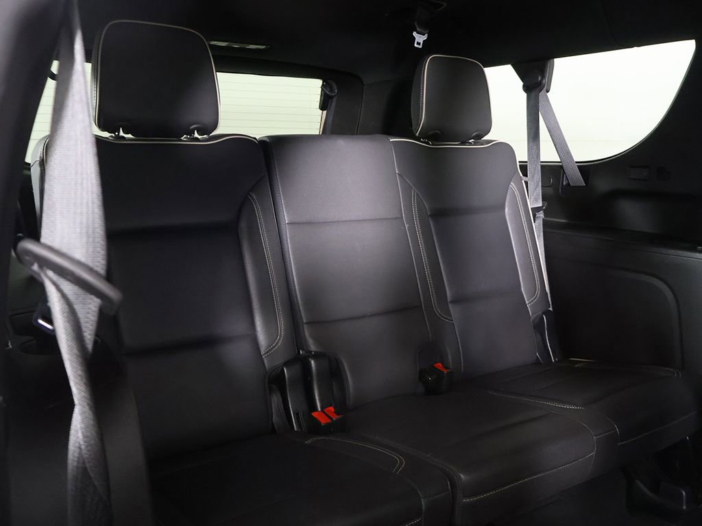 Used 2023 Chevrolet Suburban Premier AWD/4WD image 36