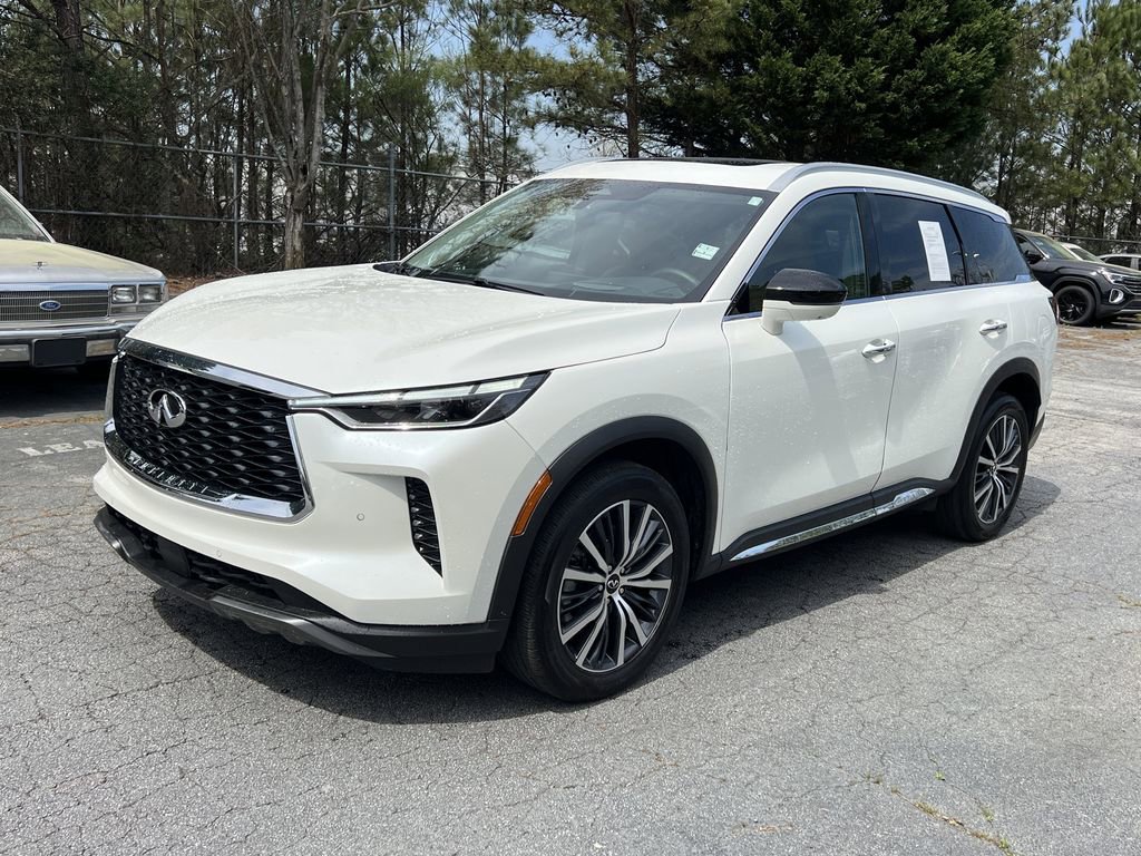 Used 2025 INFINITI QX60 Sensory w/ Vision Package image 3