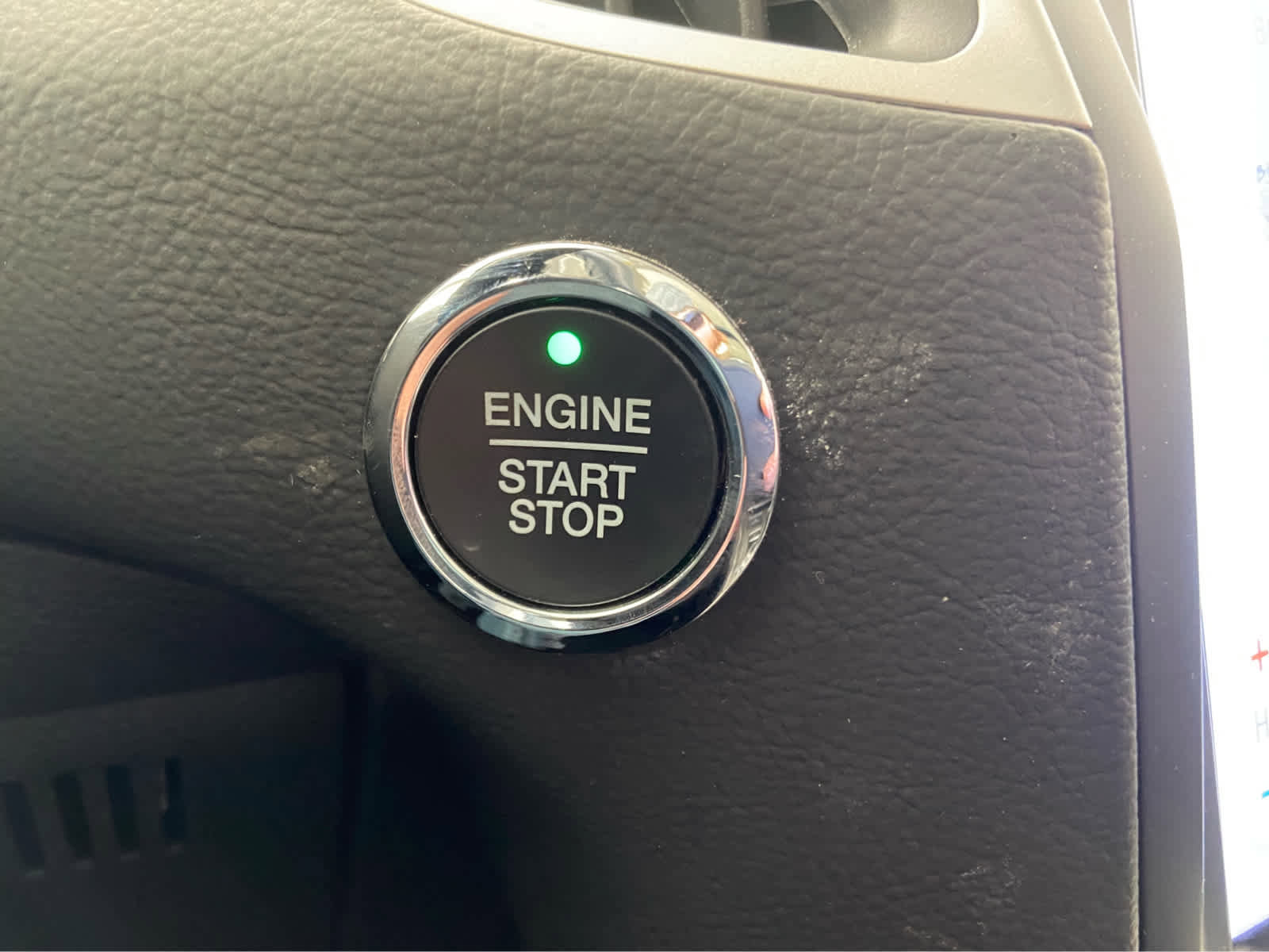 Used 2022 Ford Edge SEL w/ Convenience Package image 43