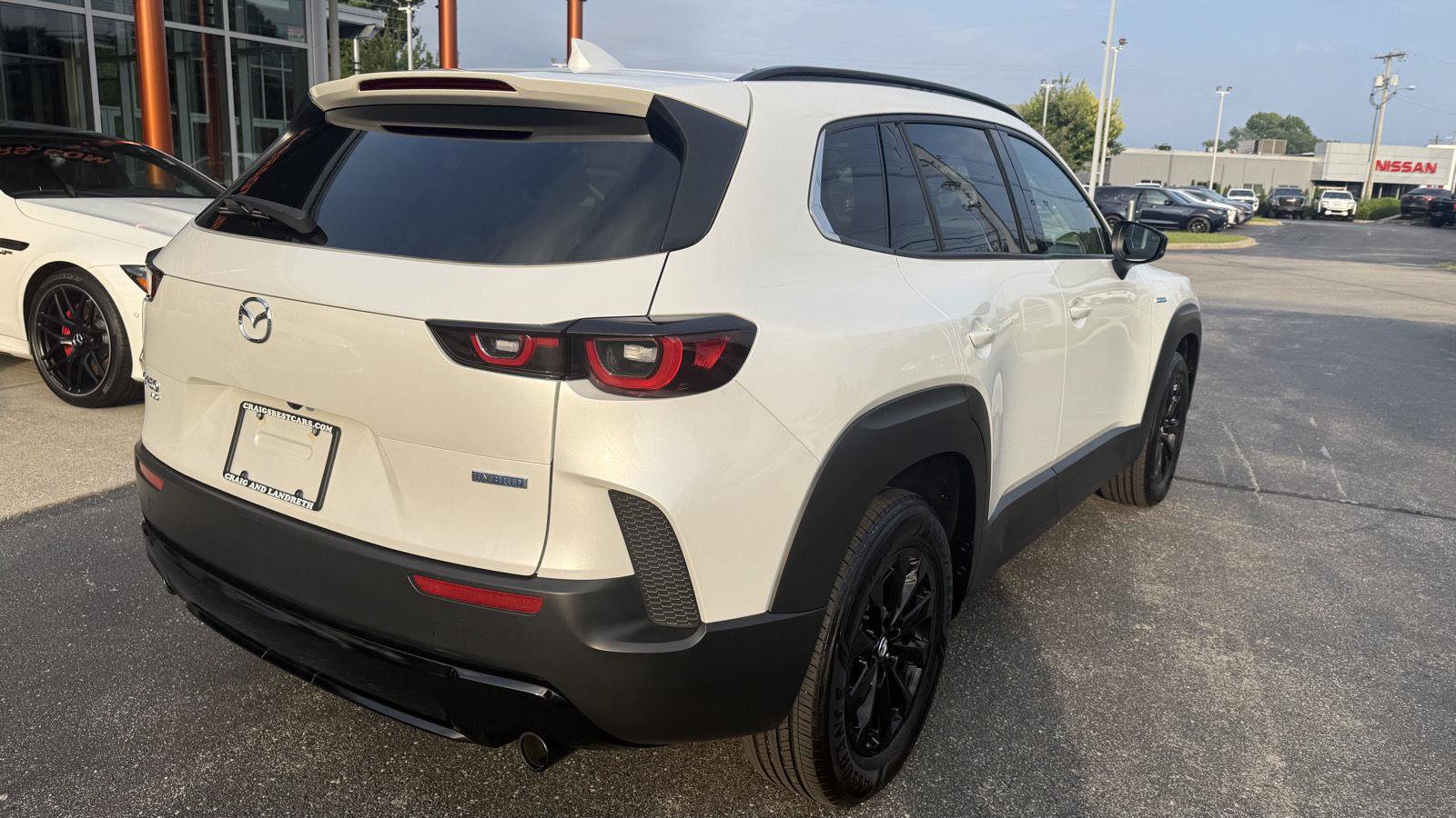 Used 2025 MAZDA CX-50 AWD 2.5 Hybrid w/ Premium Pkg image 13