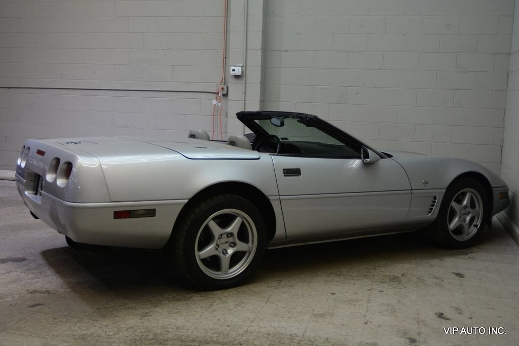 Used 1996 Chevrolet Corvette Convertible RWD image 21