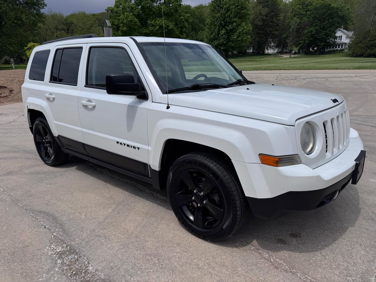 Used 2015 Jeep Patriot Sport w/ Power Value Group FWD image 7