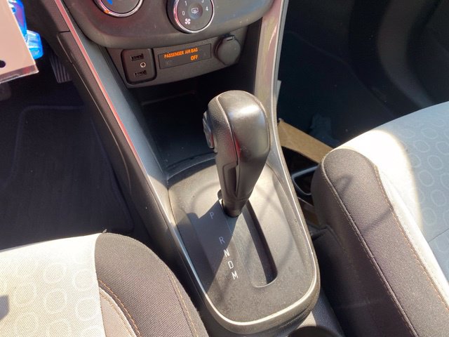 Used 2020 Chevrolet Trax LS FWD image 23