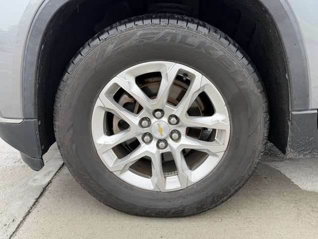 Used 2018 Chevrolet Traverse LT FWD image 9