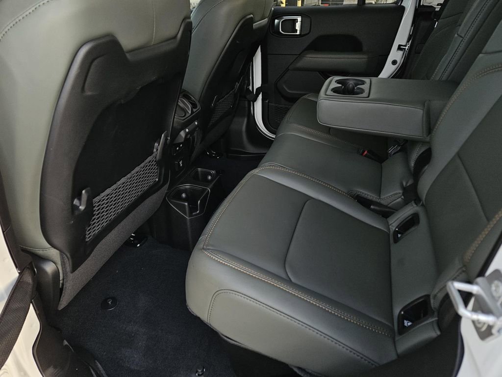 New 2026 Jeep Gladiator Mojave AWD/4WD image 10