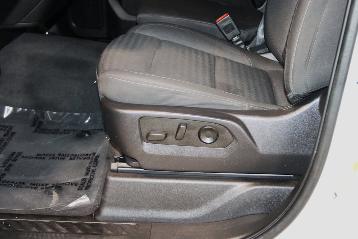 Used 2023 Chevrolet Silverado 1500 Custom w/ Rally Edition AWD/4WD image 36