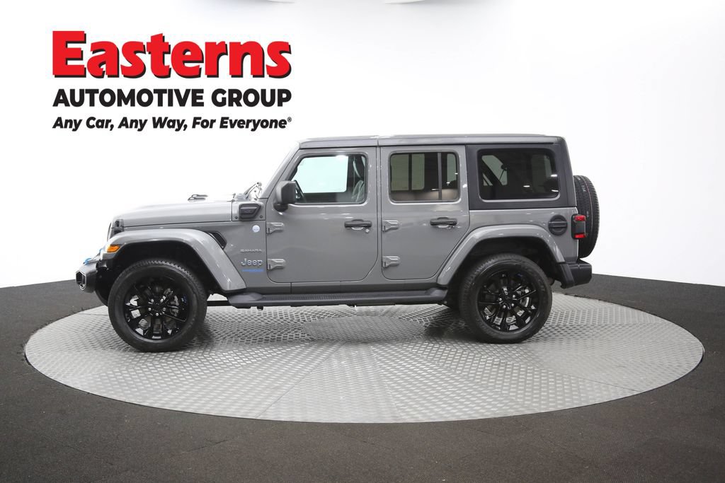 Used 2022 Jeep Wrangler Unlimited Sahara w/ Cold Weather Group AWD/4WD image 58