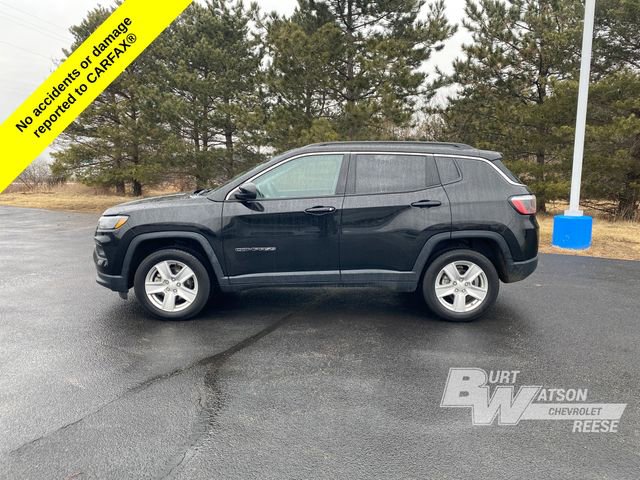 Used 2022 Jeep Compass Latitude image 3