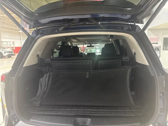 Certified 2024 Nissan Pathfinder Platinum AWD/4WD image 10