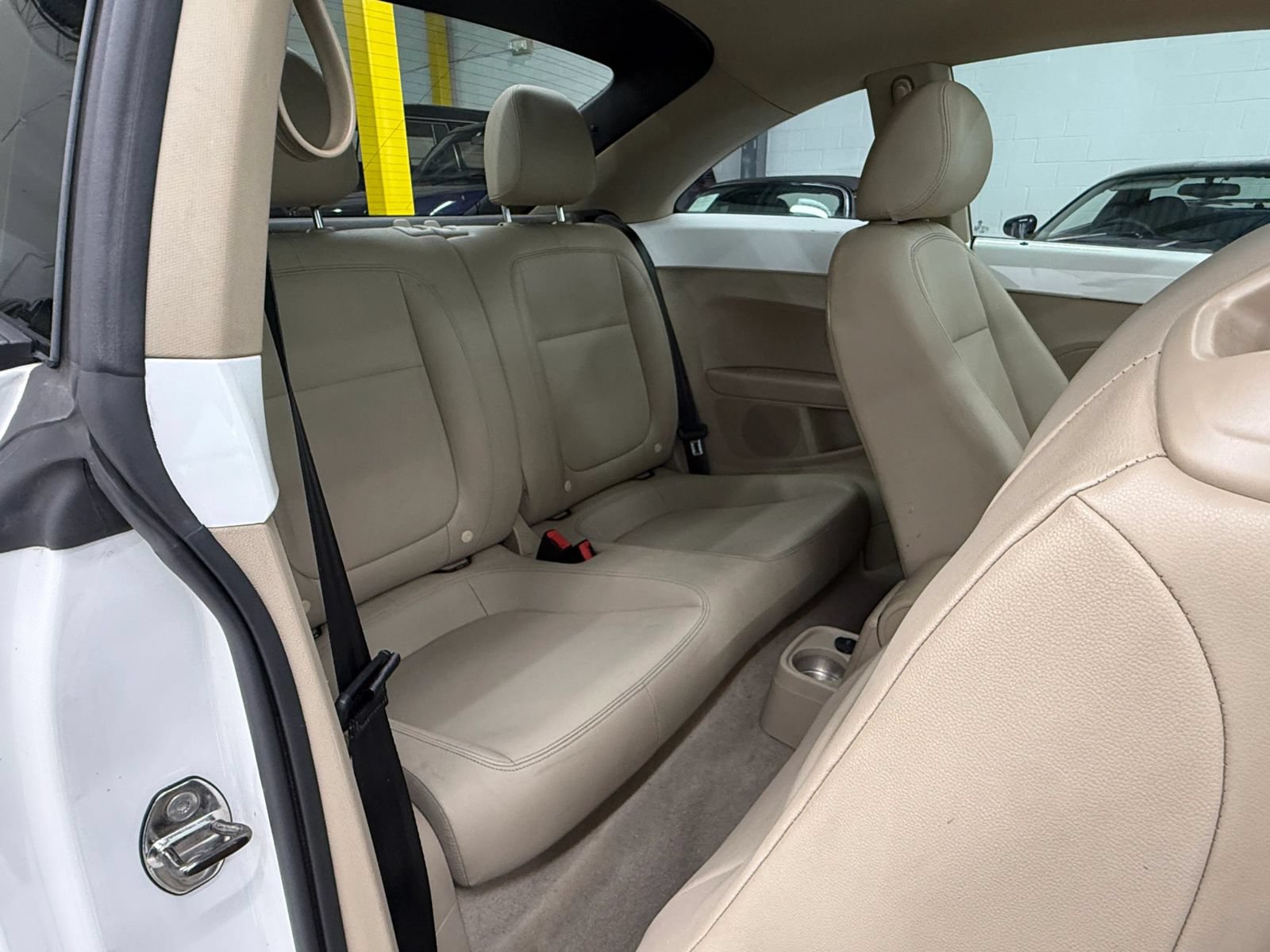Used 2013 Volkswagen Beetle 2.5 FWD image 18