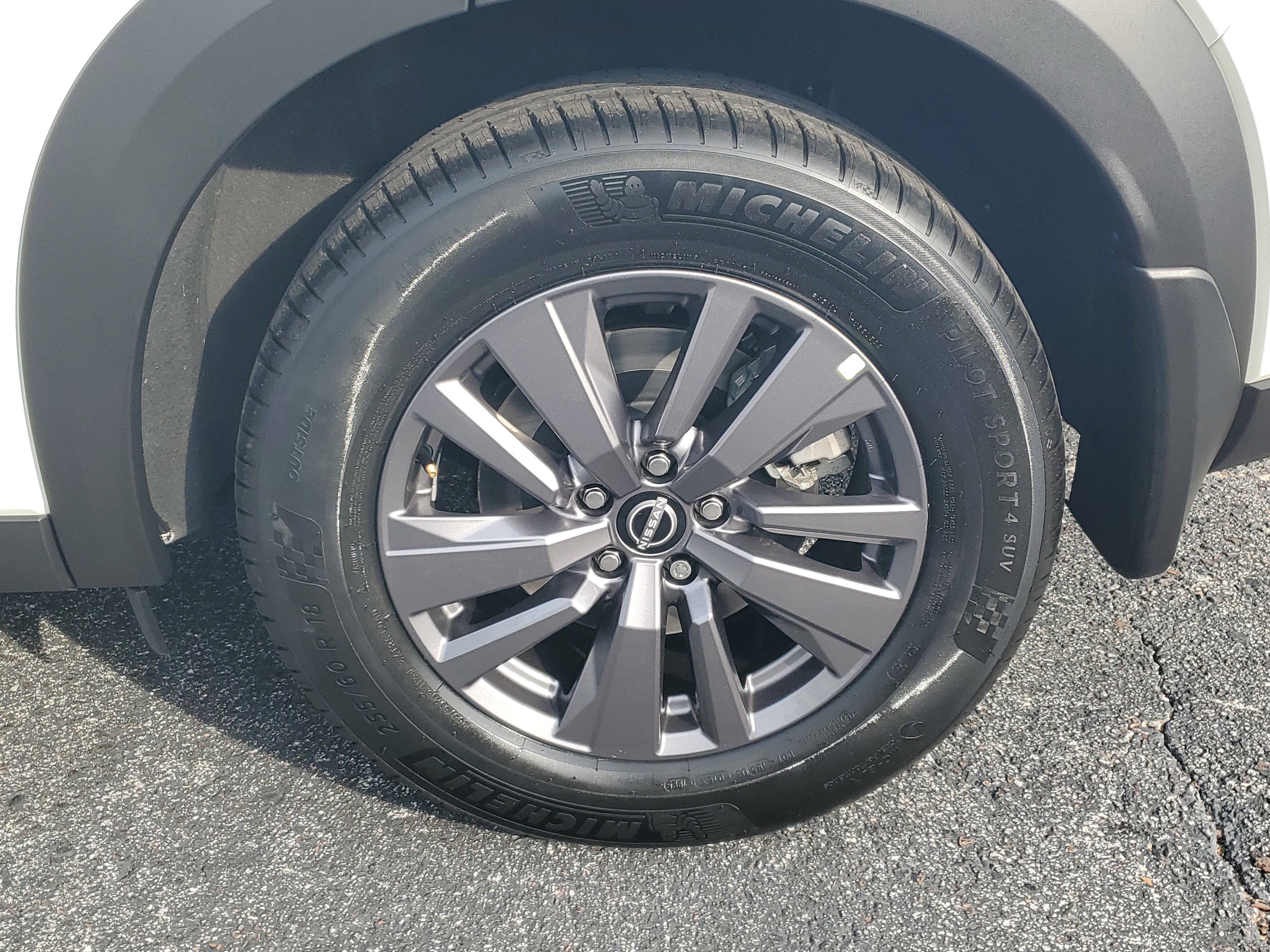 Certified 2022 Nissan Pathfinder SV w/ SV Premium Package image 9