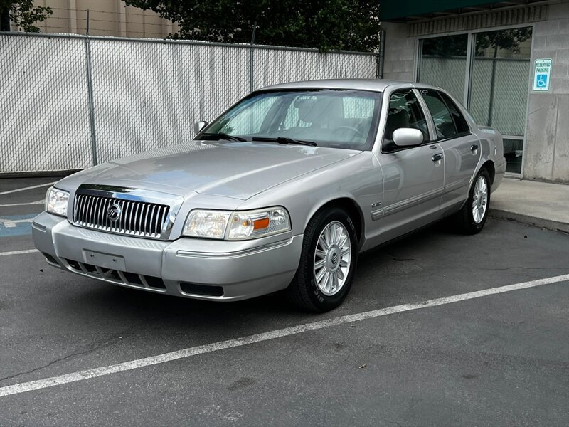 Used 2009 Mercury Grand Marquis LS RWD image 3