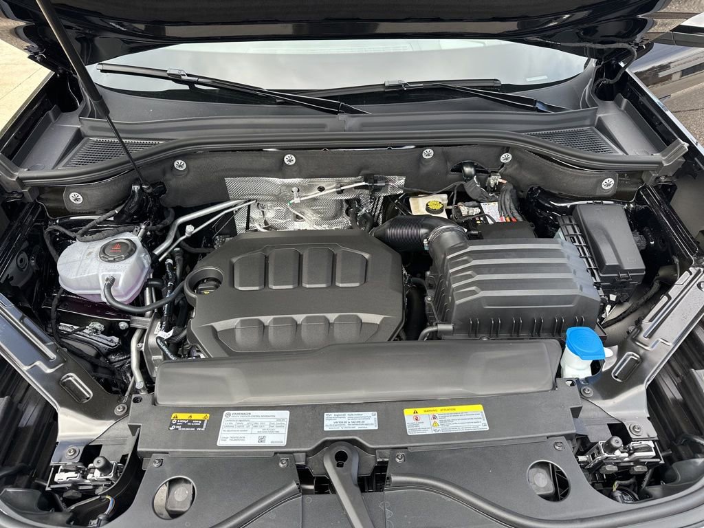 New 2026 Volkswagen Atlas Cross Sport SEL R-Line image 21