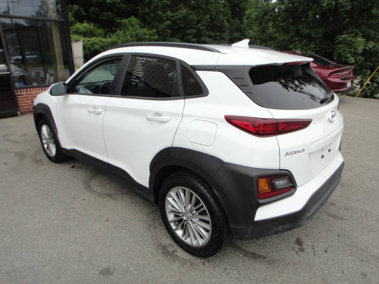 Used 2021 Hyundai Kona SEL Plus w/ Cargo Package AWD/4WD image 6