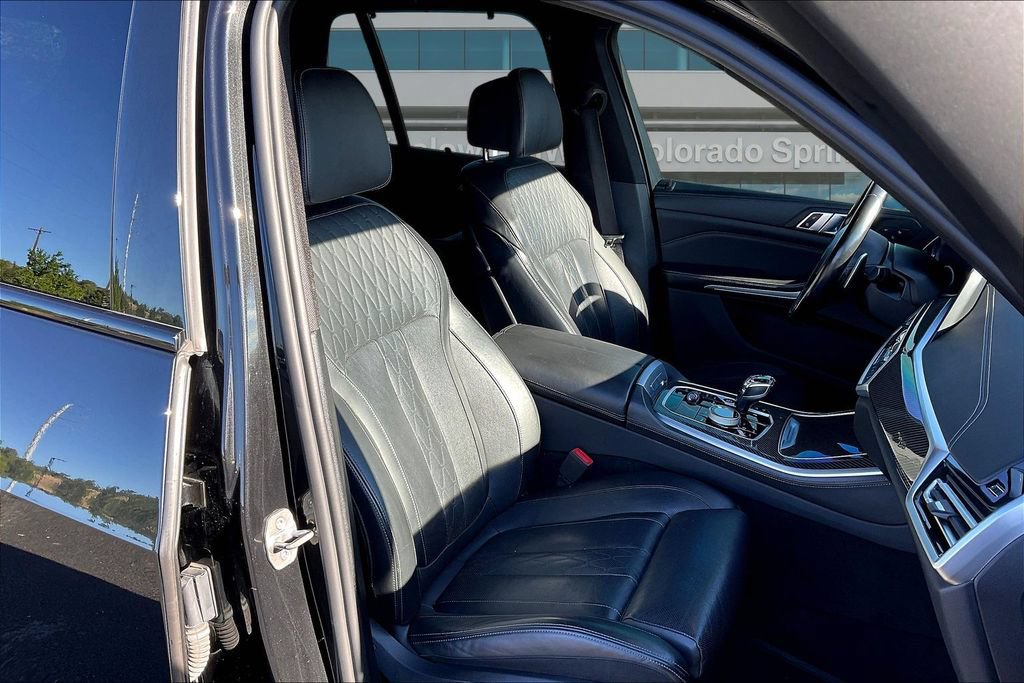 Used 2022 BMW X5 M50i w/ Executive Package AWD/4WD image 28