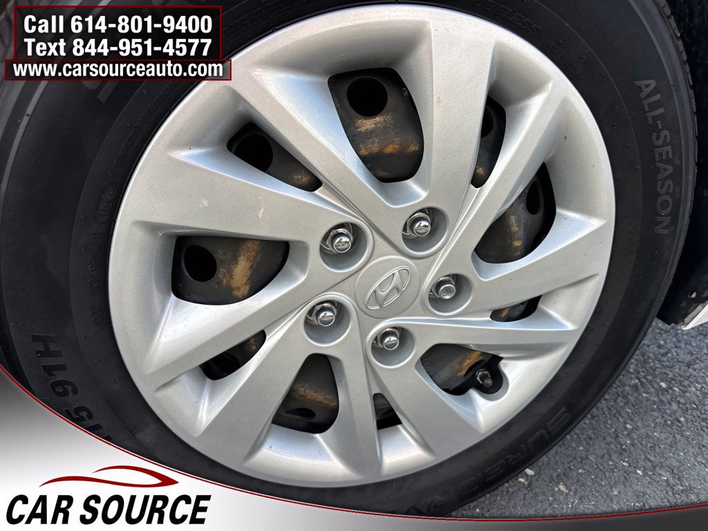 Used 2020 Hyundai Elantra SE w/ Cargo Package (C1) FWD image 27