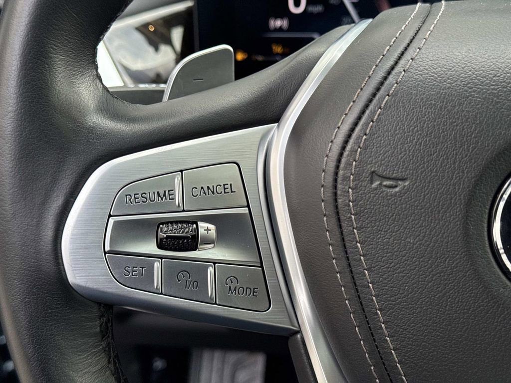 Used 2023 BMW X7 xDrive40i w/ Premium Package image 30