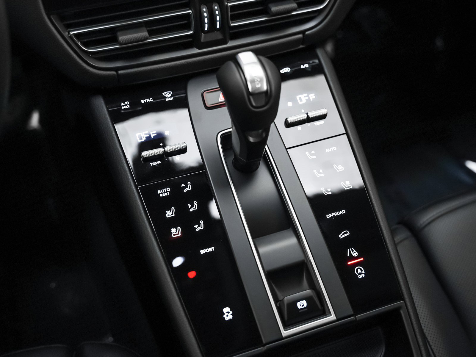 New 2026 Porsche Macan image 20