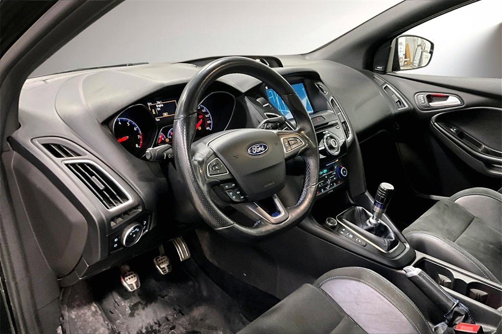 Used 2017 Ford Focus RS image 16