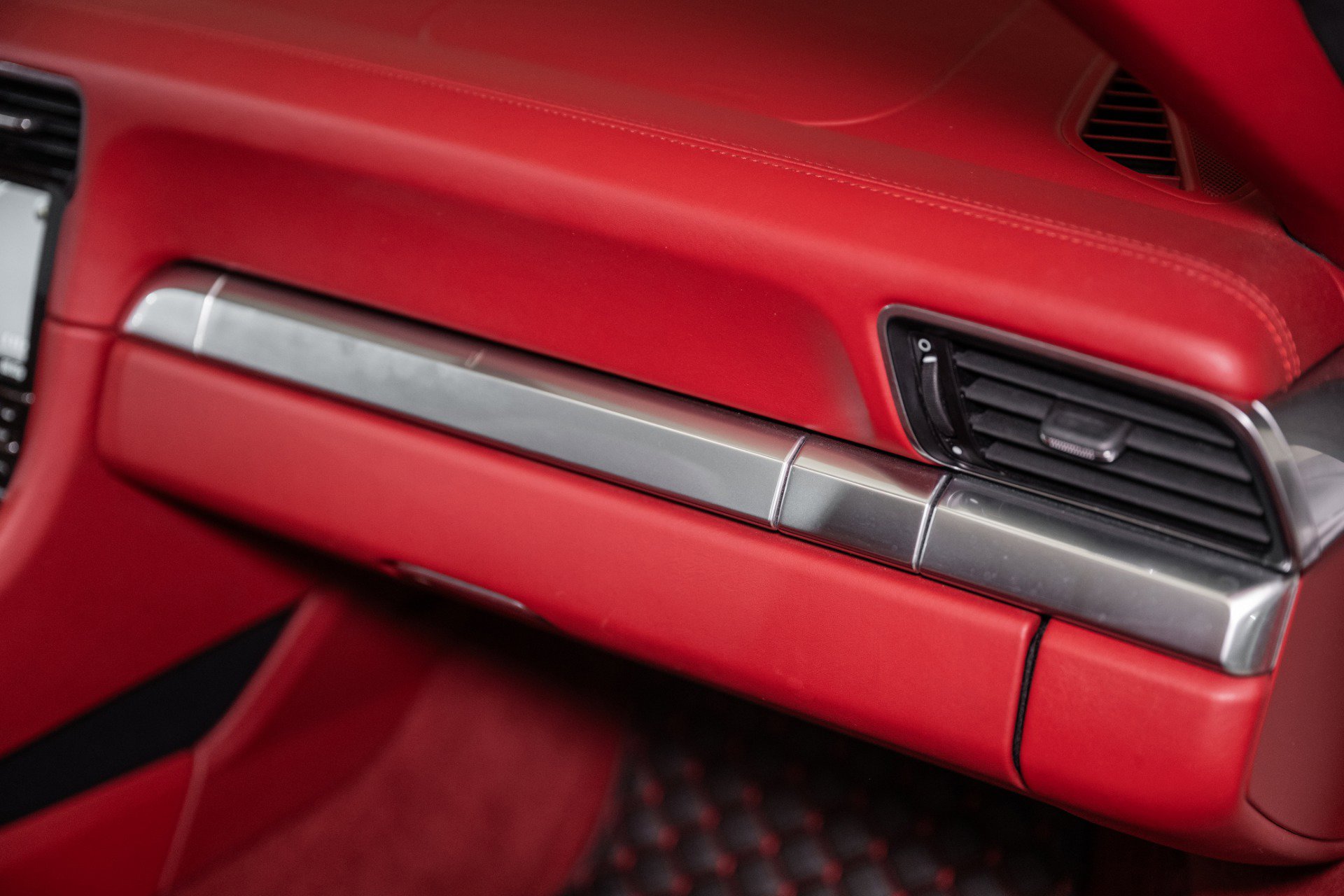 Used 2016 Porsche 911 Carrera S image 48