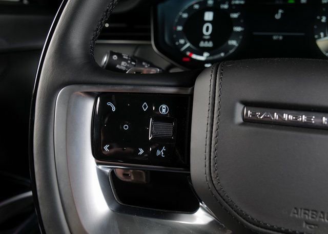 New 2026 Land Rover Range Rover SE image 17