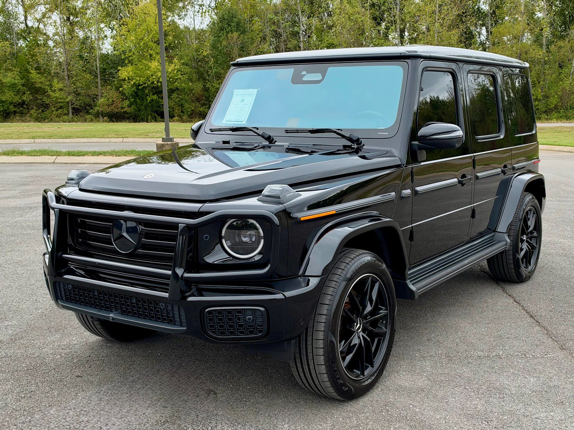 Used 2025 Mercedes-Benz G 550 image 2