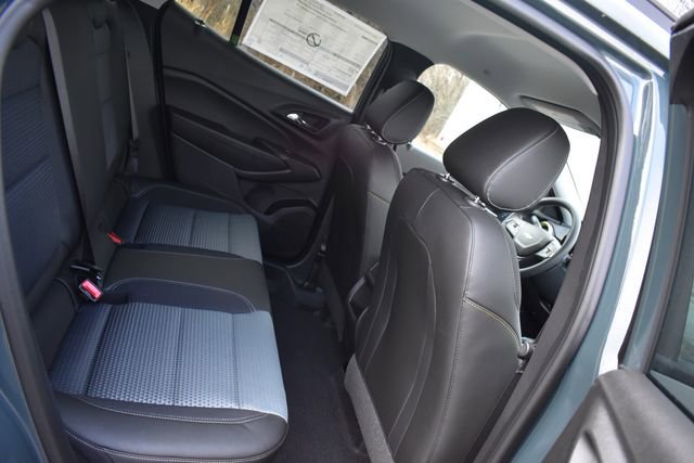 New 2026 Chevrolet Trax LT w/ LPO, Blackout Package image 14