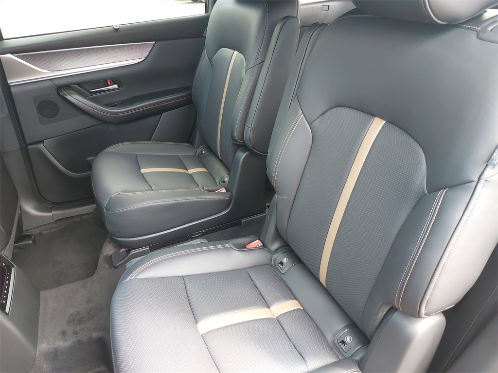 New 2025 MAZDA CX-90 Plug-In Hybrid w/ Premium Plus image 16