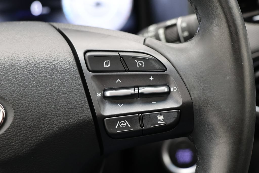 Used 2023 Hyundai Kona Limited AWD/4WD image 21