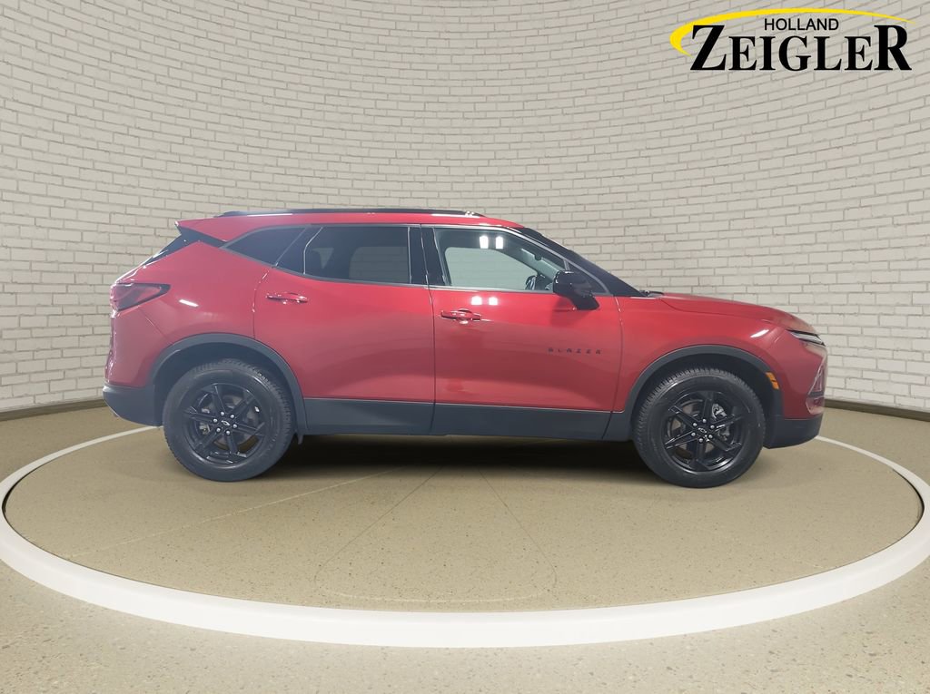 Used 2023 Chevrolet Blazer LT w/ Convenience Package image 4