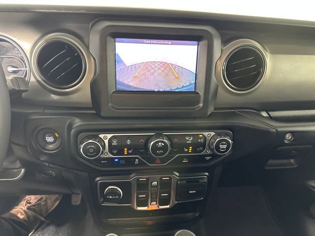 Used 2023 Jeep Wrangler Unlimited w/ Cold Weather Group image 22