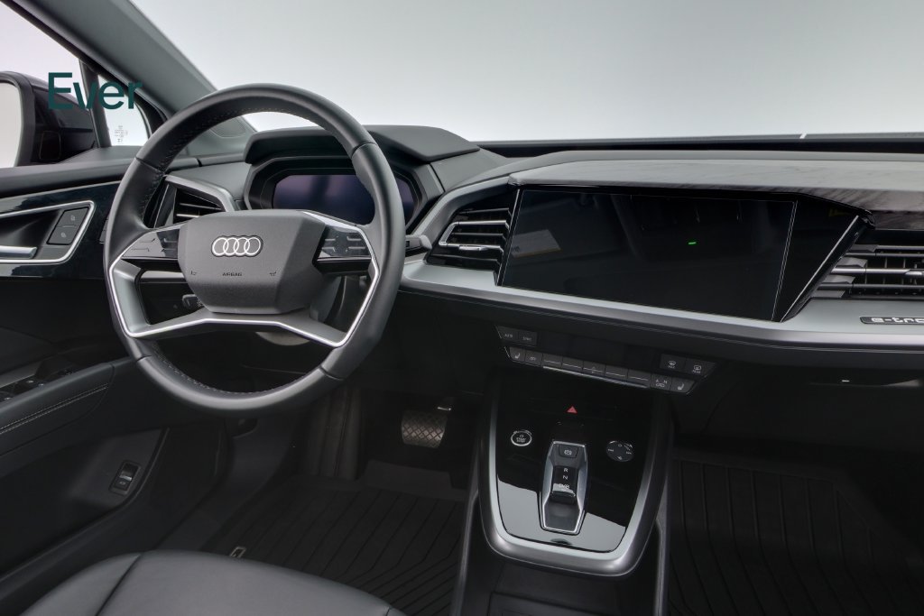 Used 2024 Audi Q4 e-tron Premium Plus w/ Premium Plus AWD/4WD image 25