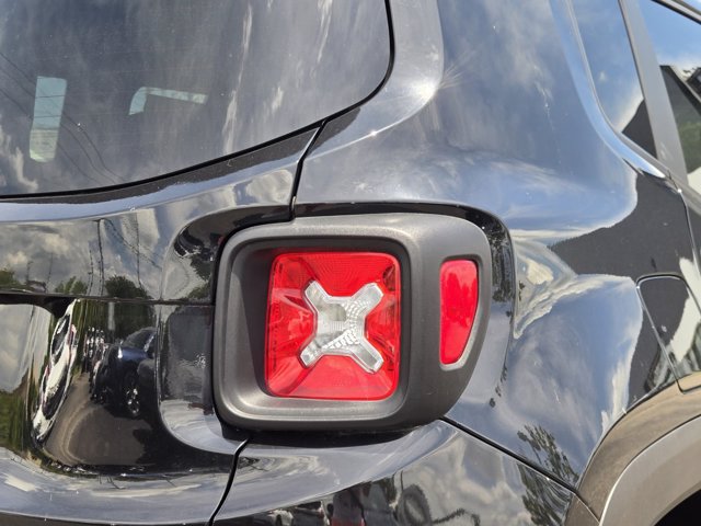 Used 2023 Jeep Renegade Trailhawk AWD/4WD image 28