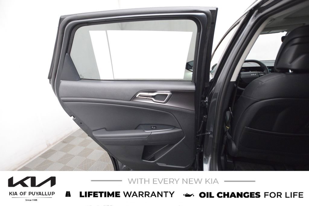 New 2026 Kia Sportage EX image 11