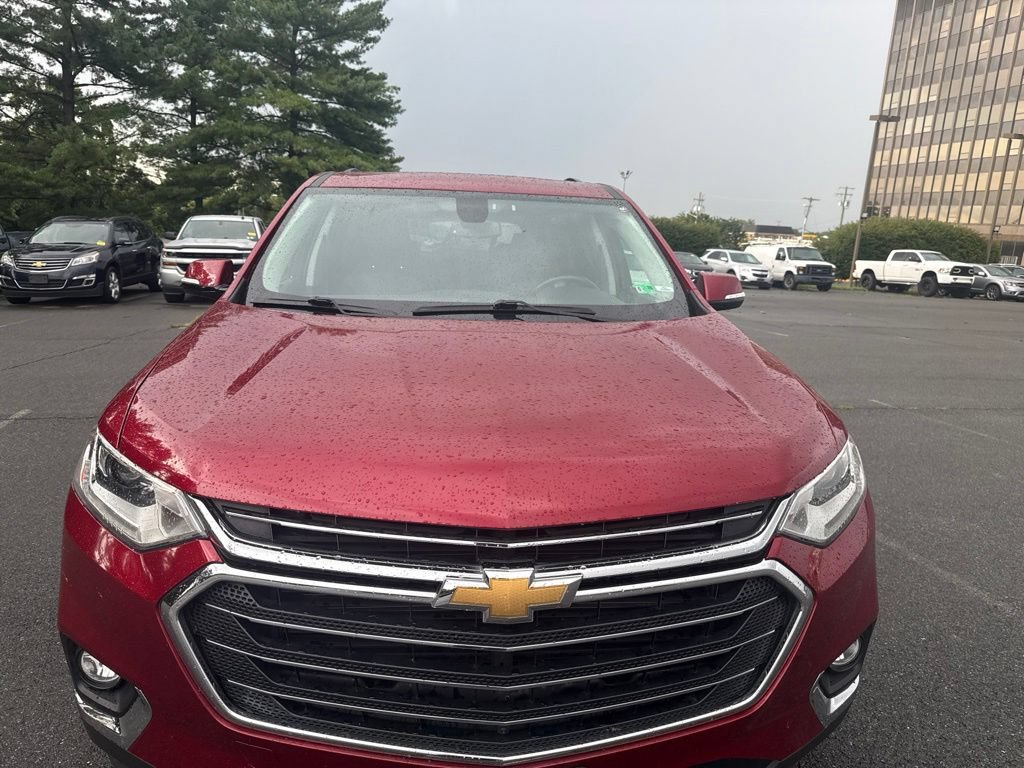 Used 2019 Chevrolet Traverse LT w/ LT Premium Package AWD/4WD image 4