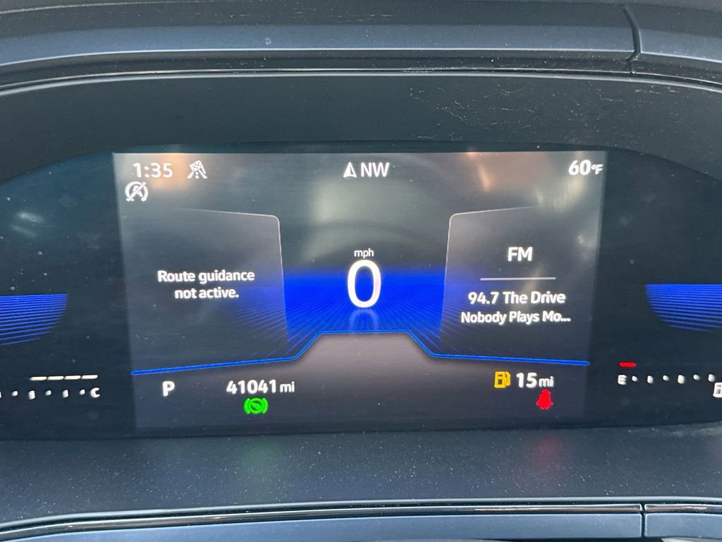 Used 2022 Volkswagen Taos SE w/ Panoramic Sunroof Package image 10