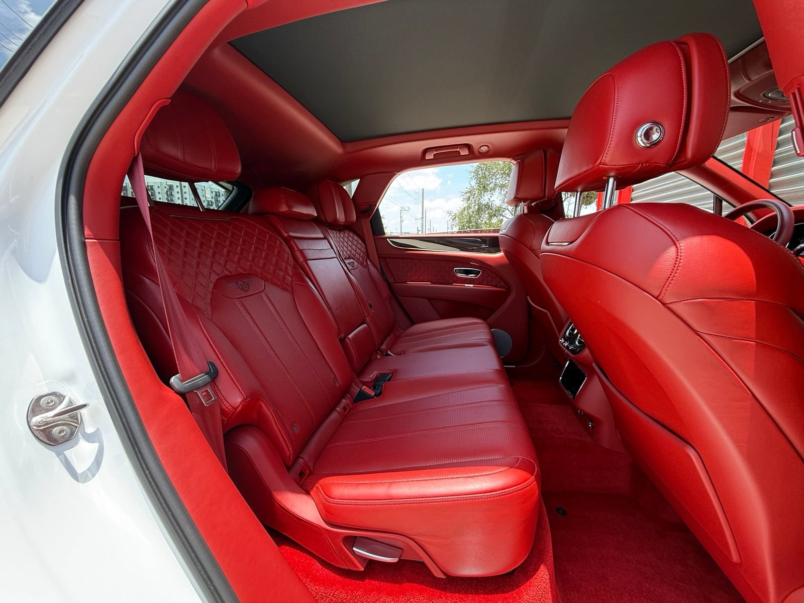 Used 2022 Bentley Bentayga Speed AWD/4WD image 44