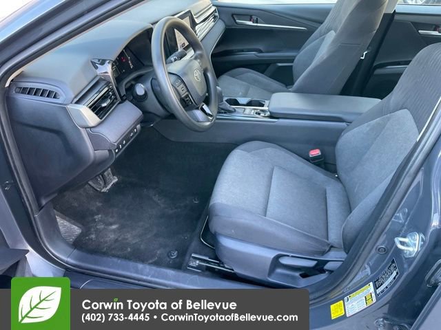Used 2025 Toyota Camry LE image 9