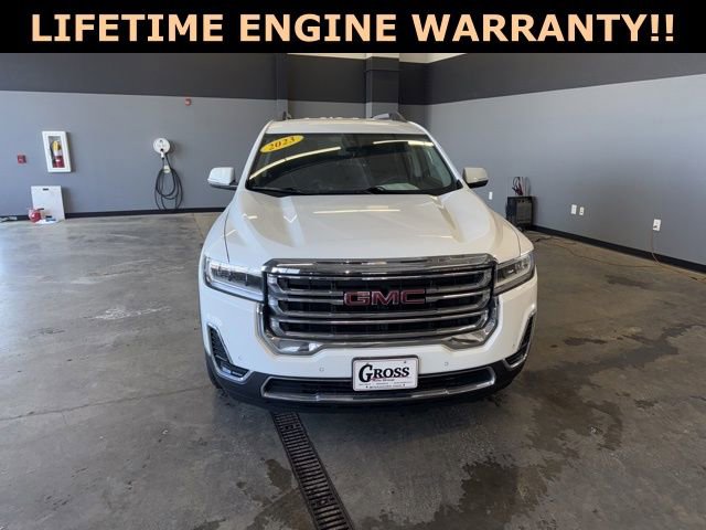 Used 2023 GMC Acadia SLE w/ Driver Convenience Package image 3